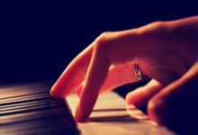 猛龙告捷雄鹿，三连胜领跑东部：新的胜利篇章